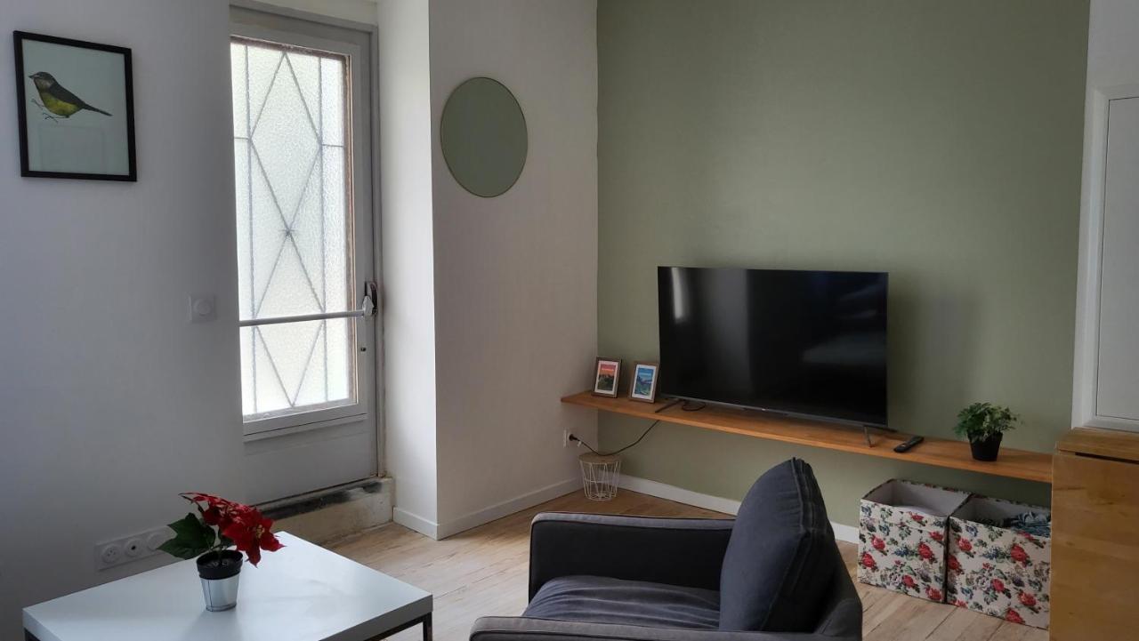 Charmant 2 Pieces Avec Terrasse Proche Centre Ville - Parking Gratuit A Proximite Lourdes Exterior foto